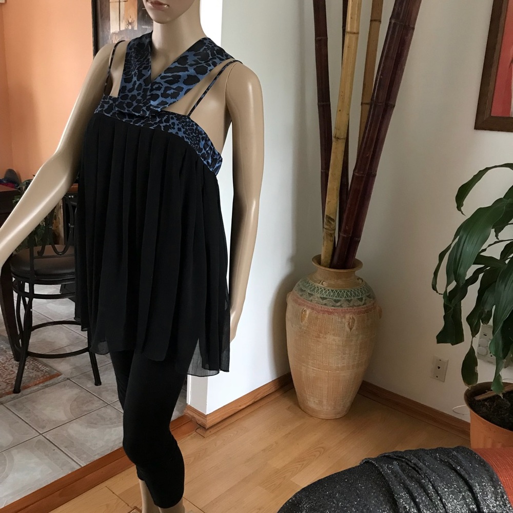 Top - Picture 7 of 7